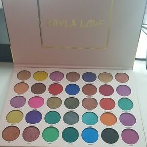 Eyeshadow Palette - Bold and Beautiful Shades